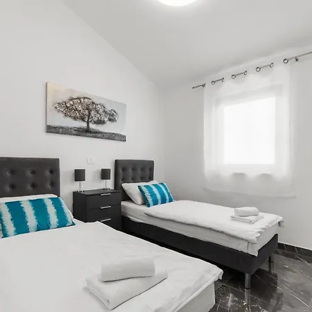 Grivicic A * Porec